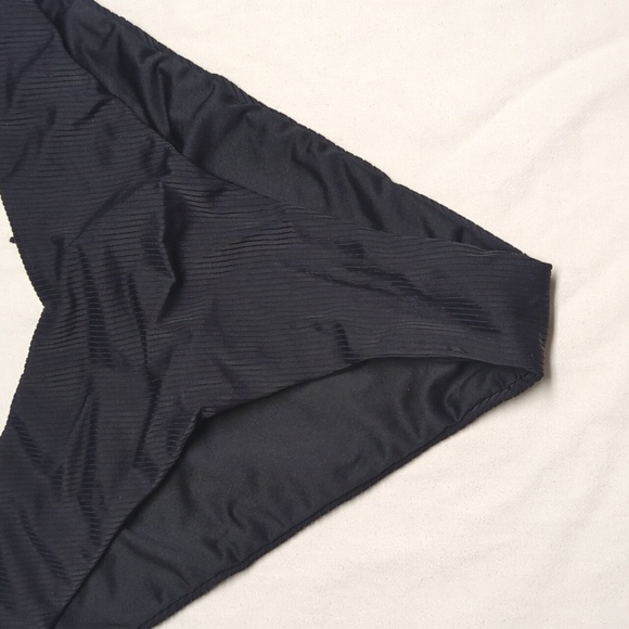 2/$25-Skinny Dip Ribbed Black V-Shape Bikini Bottom/Notched Top Size Large NWOT - Picture 6 of 15